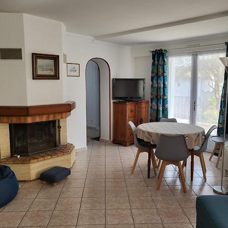 Appartement 3 Chambres 6 Pers Rez De Jardin 5Min Plage Quartier Du Phare Location Du Dimanche Au Dimanche En Juillet Et Aout La Tranche-sur-Mer Kültér fotó